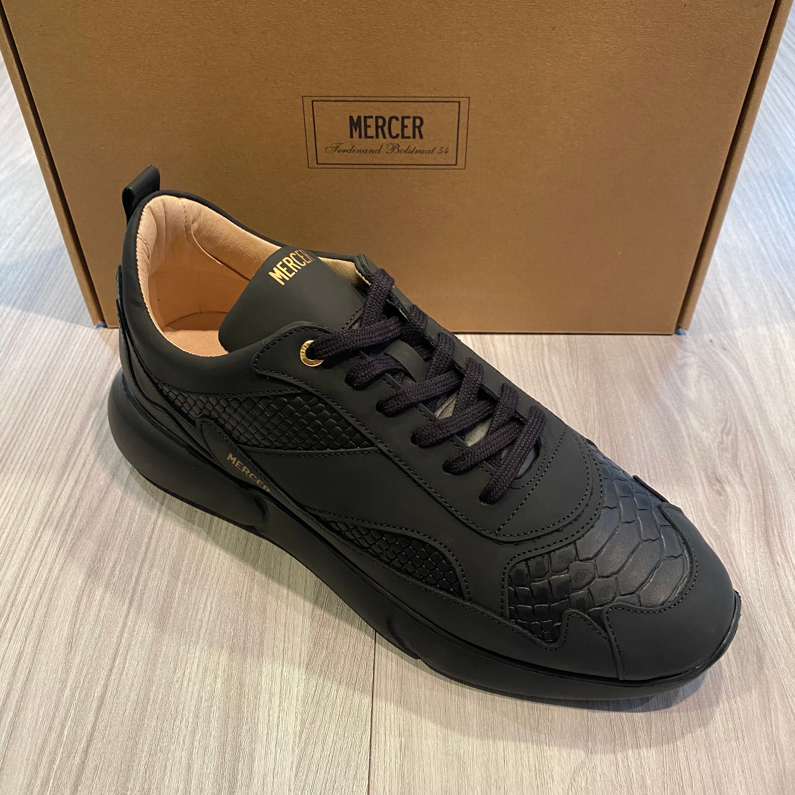 Mercer on sale trainers uk