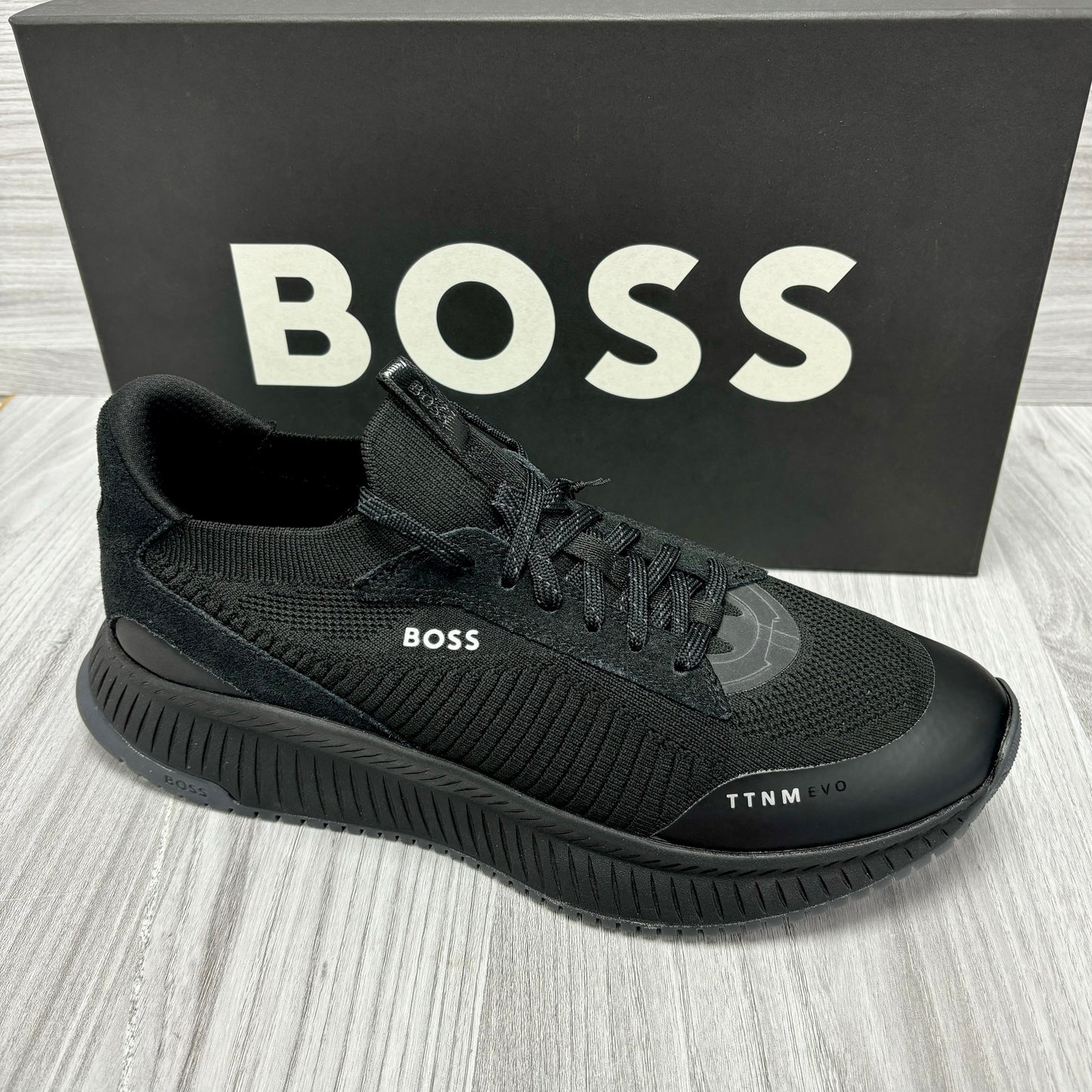 BOSS TRAINERS