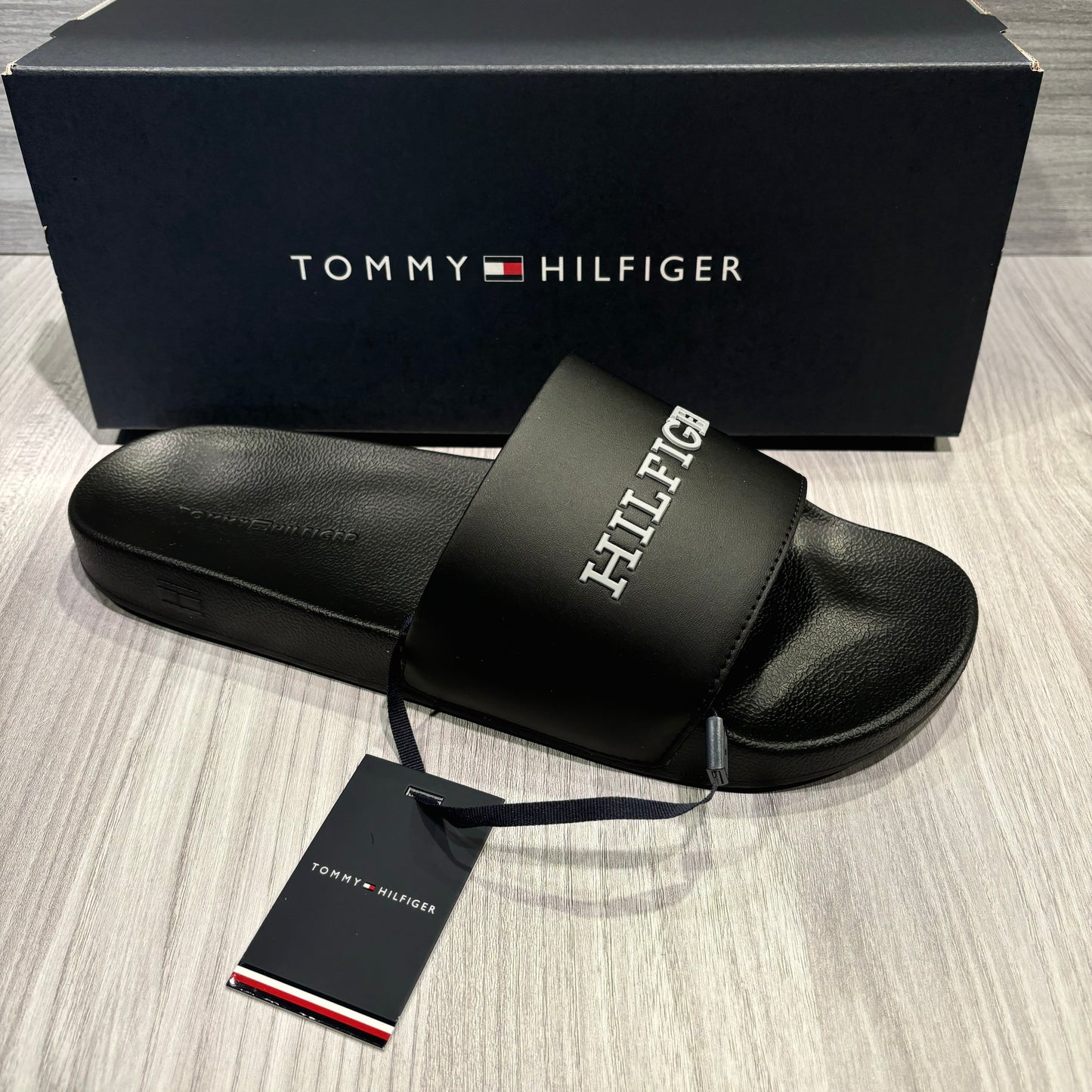 TOMMY HILFIGER SLIDERS