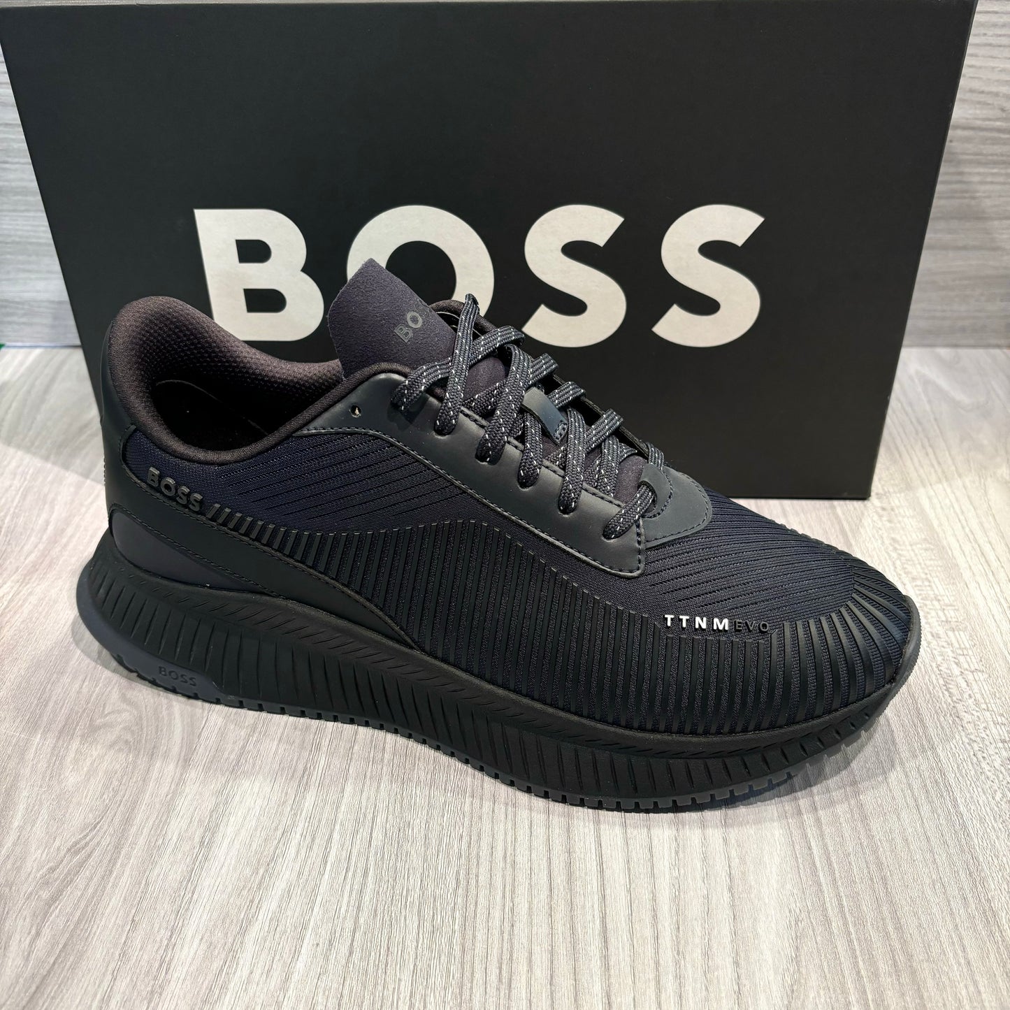 BOSS TRAINERS