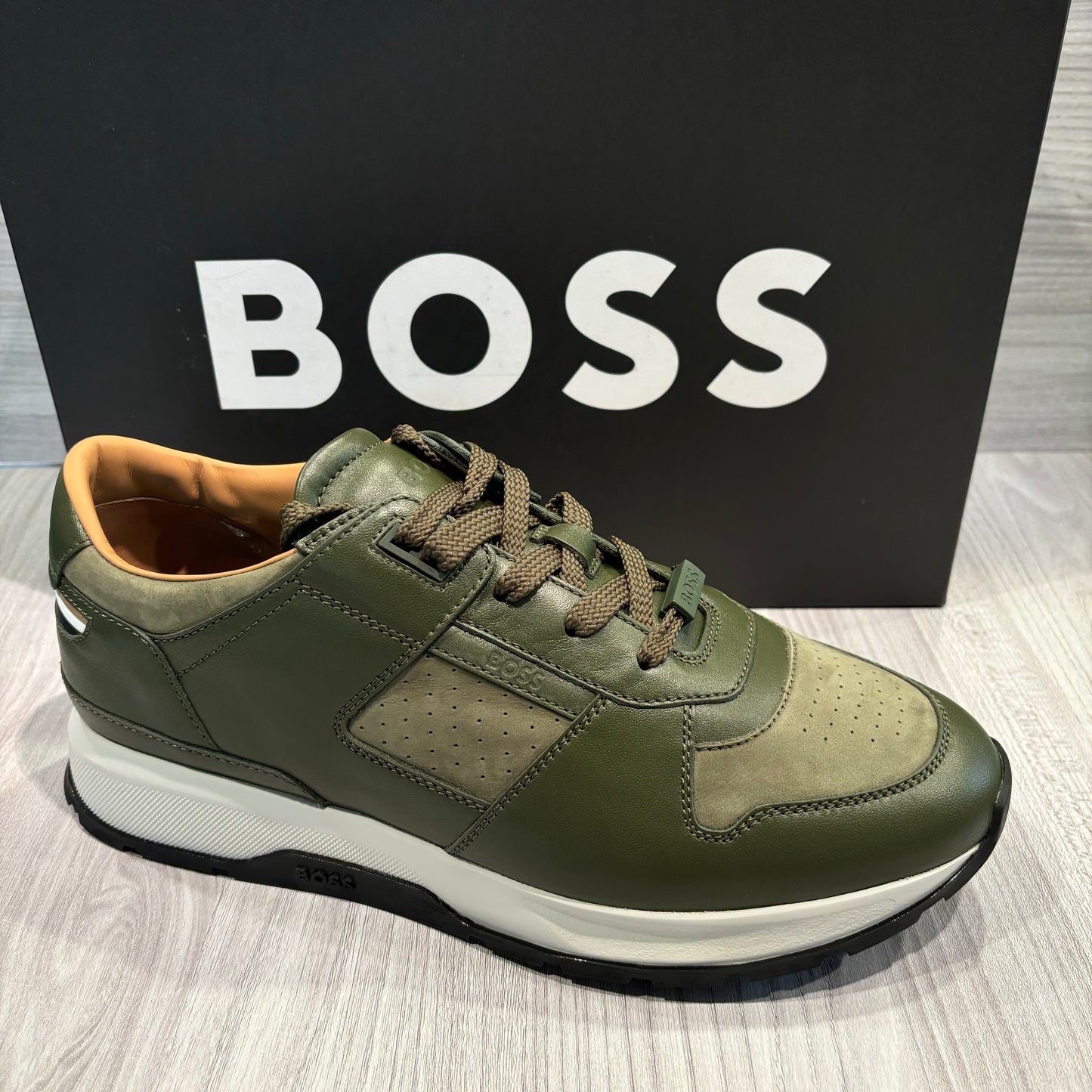 BOSS TRAINERS